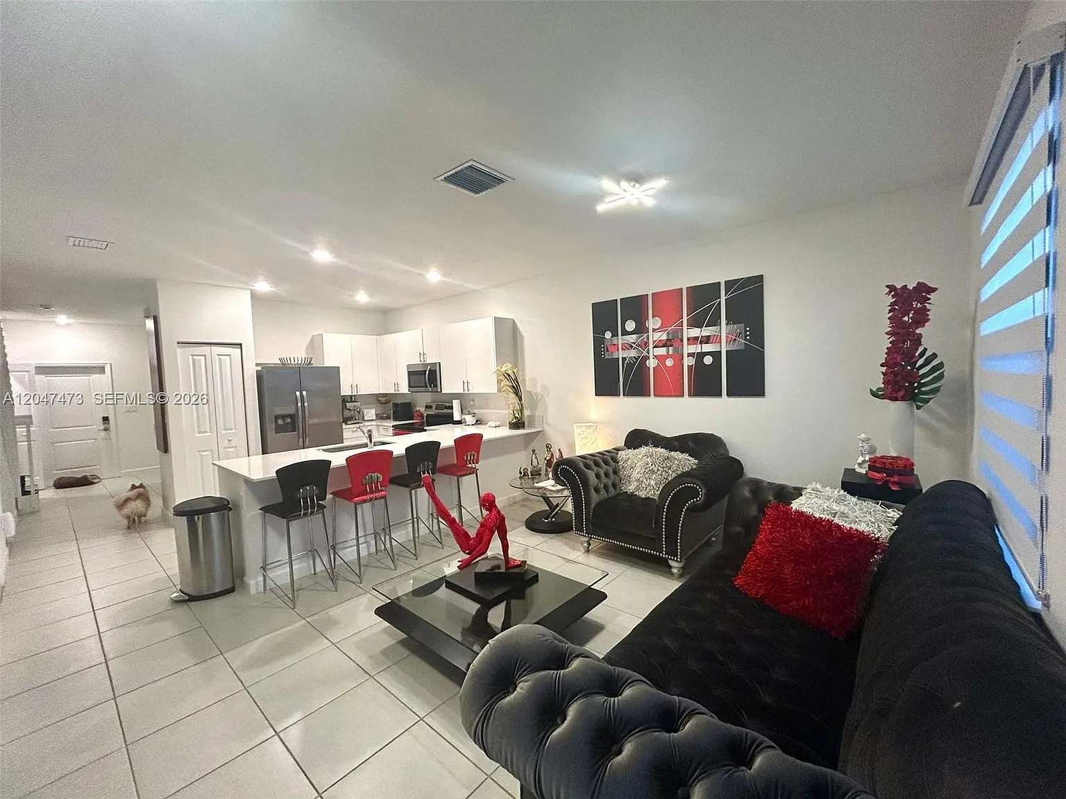 3 bed, 2.5 bath, 1393 sqft, $2,850 — Photo 3
