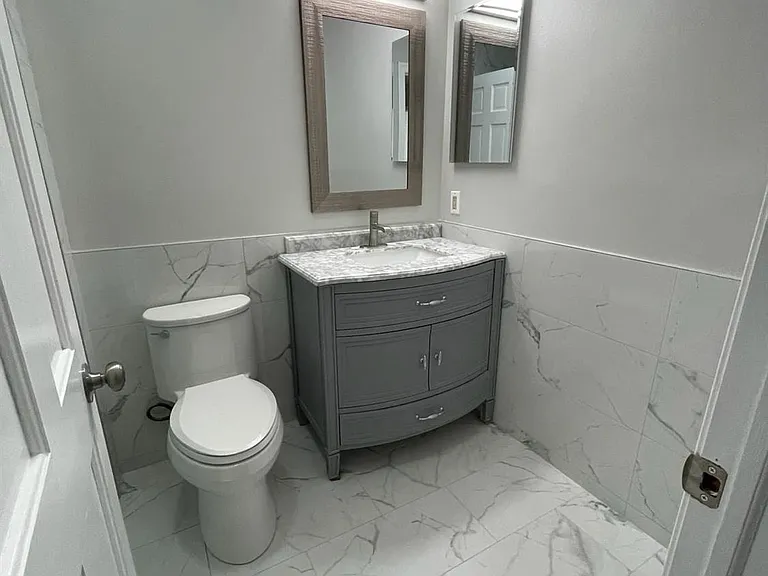 42 Ashford Dr — Photo 8