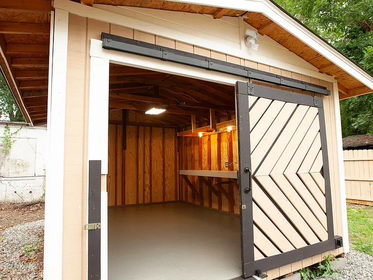 1849 Warren St — Photo 33