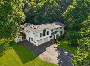 143 Pineview Avenue, Bardonia, NY 10954