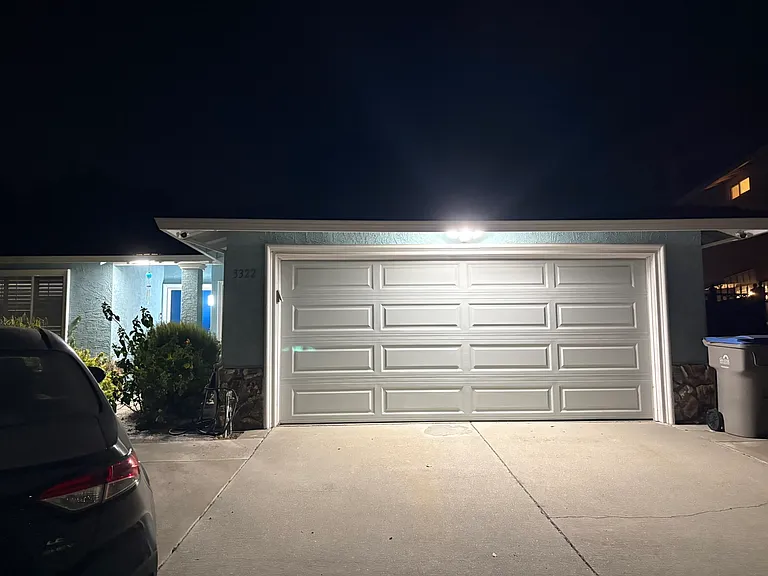3322 Woodside Ln — Photo 2