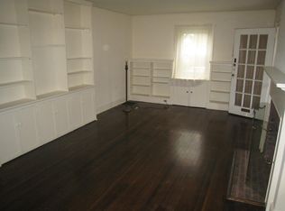 24 Saint Austins Pl, Staten Island, NY 10310