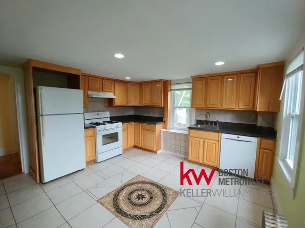 77 Hudson St #2, Marlborough, MA 01752