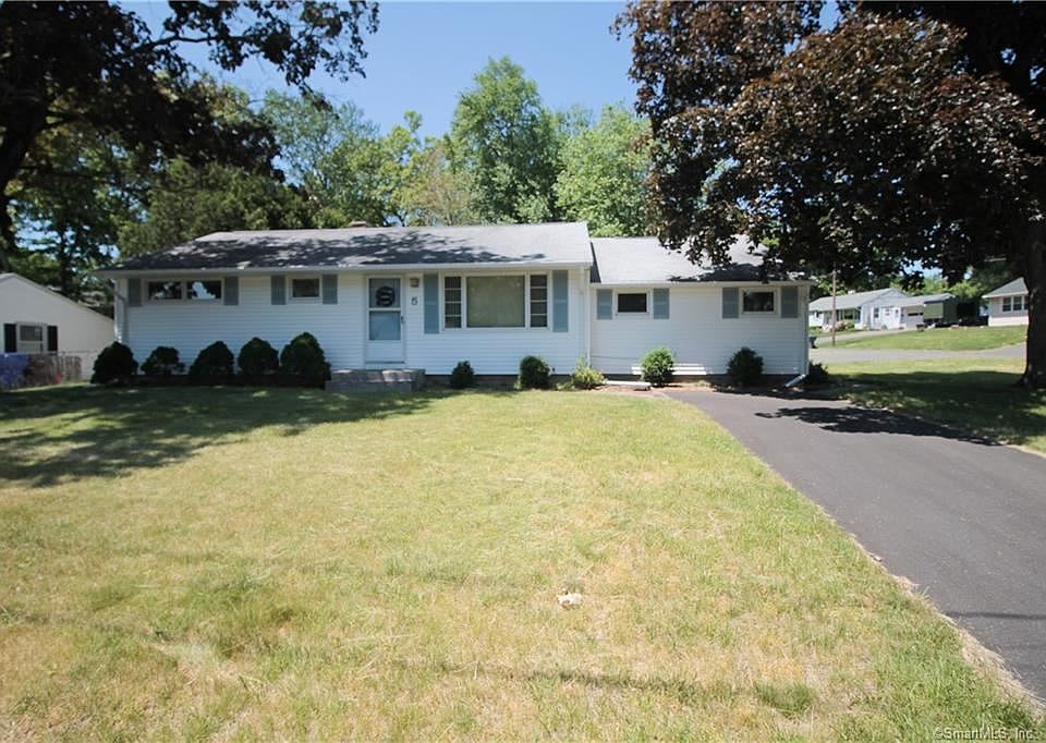 1st image of 5 Woodlawn Ave