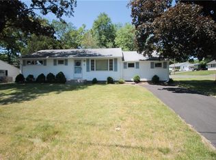 5 Woodlawn Ave, Enfield, CT 06082
