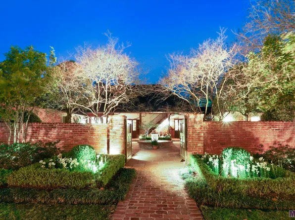 8772 W Fairway Dr, Baton Rouge, LA 70809