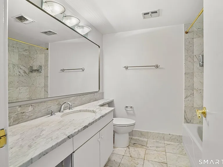 106 Southport Woods Dr #106 — Photo 8