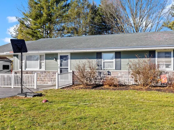 776 Church St, Landisville, PA 17538