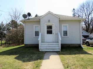 121 6th Ave, Antigo, WI 54409