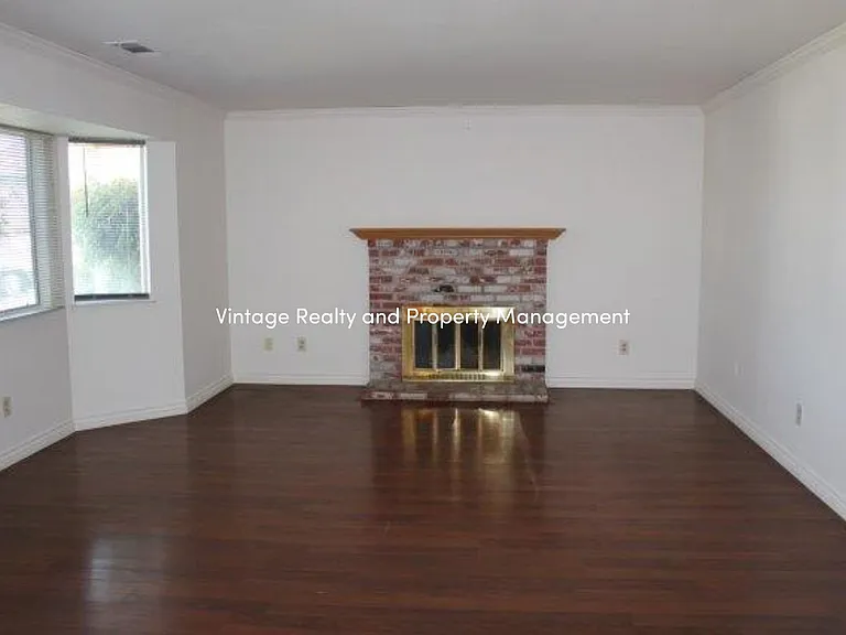 3142 Castellon Way — Photo 3