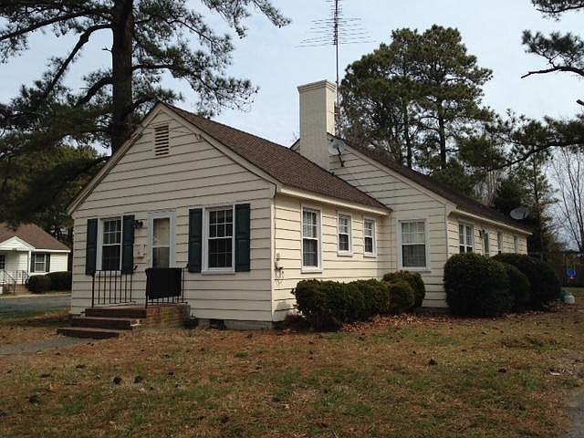 1st image of 10083 Rogers Dr
