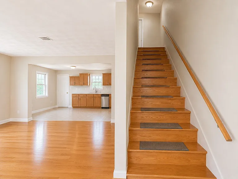 5-9 McCabe Ct — Photo 8