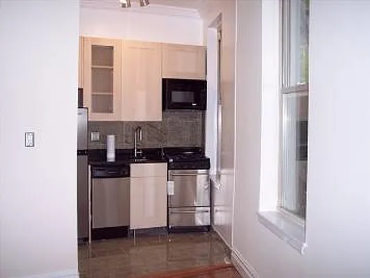 Rented by Corcoran | media 15