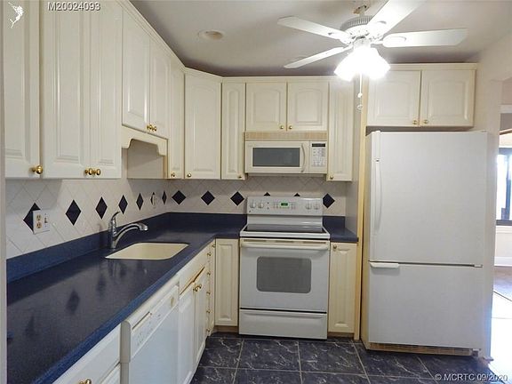 5th image of 1800 SE Saint Lucie Blvd APT 3-304