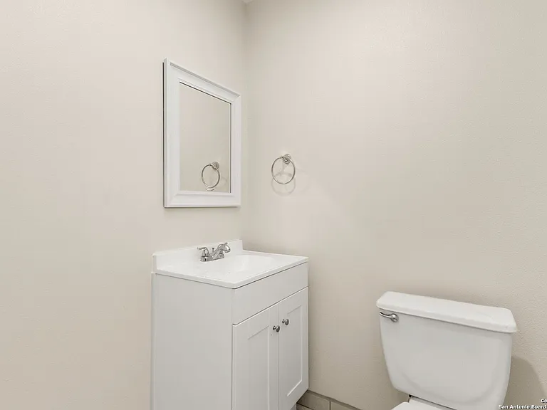 7403 Concerto Dr — Photo 5