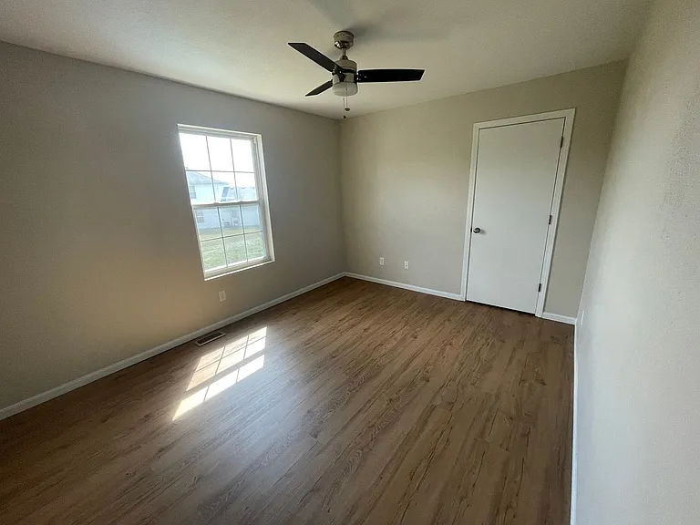 1512 Typhoon Ct — Photo 16
