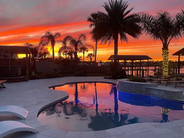 14803 Plumosa Dr, Jacksonville, FL 32250