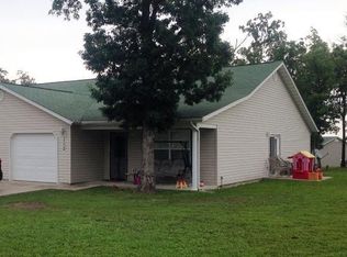22570 Hollow Oak Ln #B, Saint Robert, MO 65584