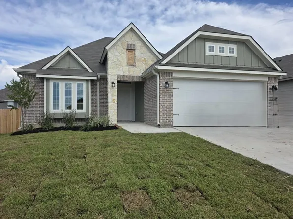 1499 Lake Ridge Dr, Brenham, TX 77833