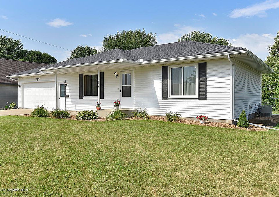 1st image of 540 Cedardale Dr SE