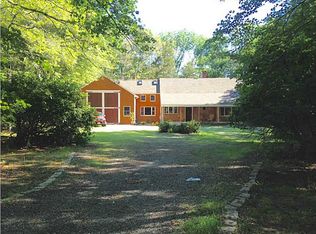 253 Narrow Ln, North Kingstown, RI 02852