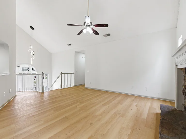 1414 Paddocks Way — Photo 13