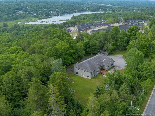 186 Pettingill Rd, Quispamsis, NB E2E 2V6