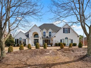 11 S Sherwood Dr, Rogers, AR 72758