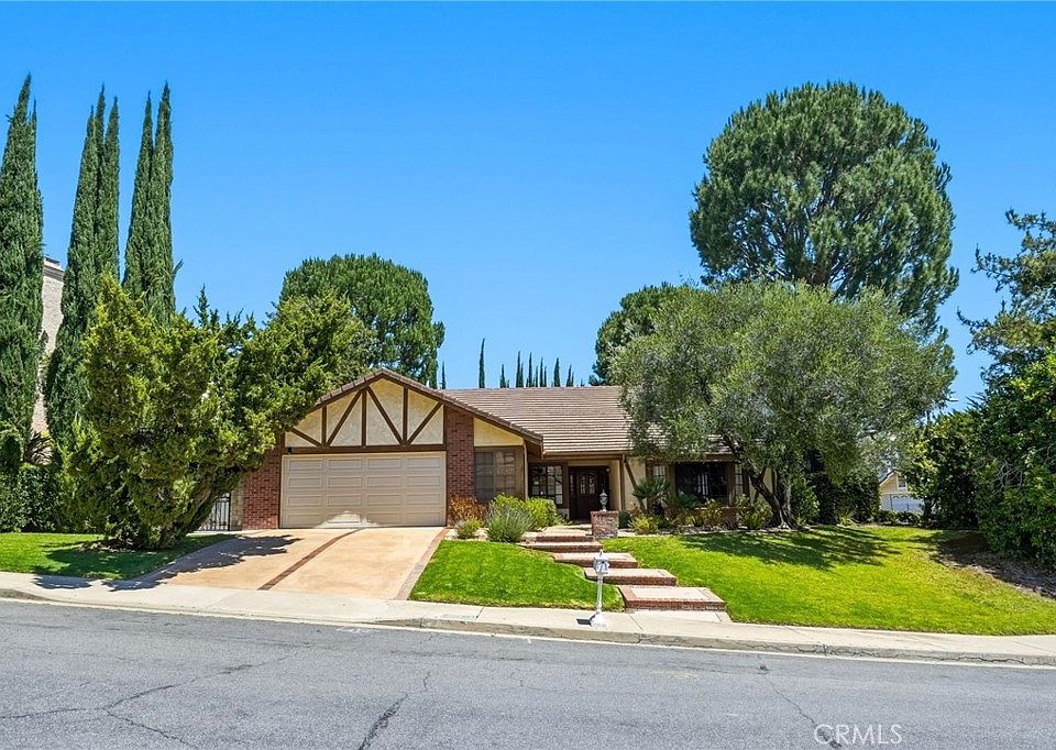 1st image of 5834 Woodglen Dr