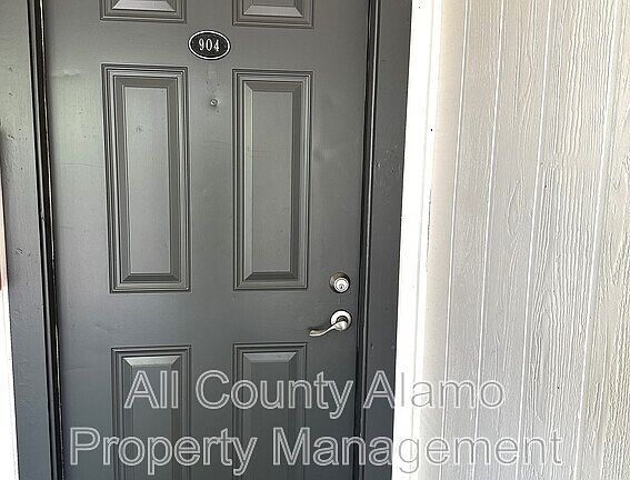 2nd image of 100 Lorenz Rd #904