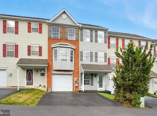 156 Country Ridge Dr, Red Lion, PA 17356