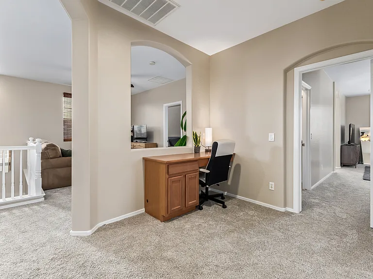 3143 S Southwind Dr — Photo 9
