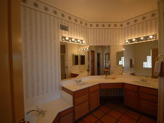 5th image of 28538 N 102nd St