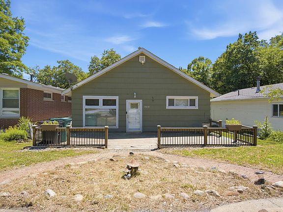 3rd image of 7419 Maple Ave