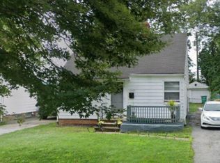 15312 Fernway Dr, Maple Heights, OH 44137