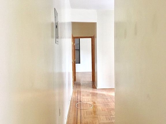 5th image of 203 E 94th St APT 2D