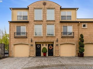 8345 SW Seneca St, Tualatin, OR 97062