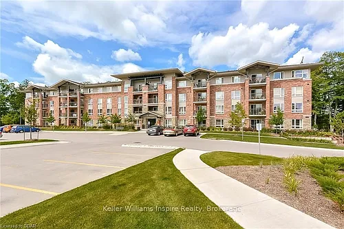 625 Saint David St S #208 Photo 1