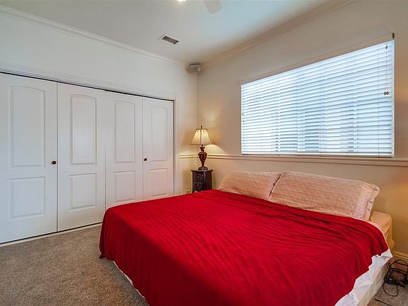 5th image of 4528 Campus Ave