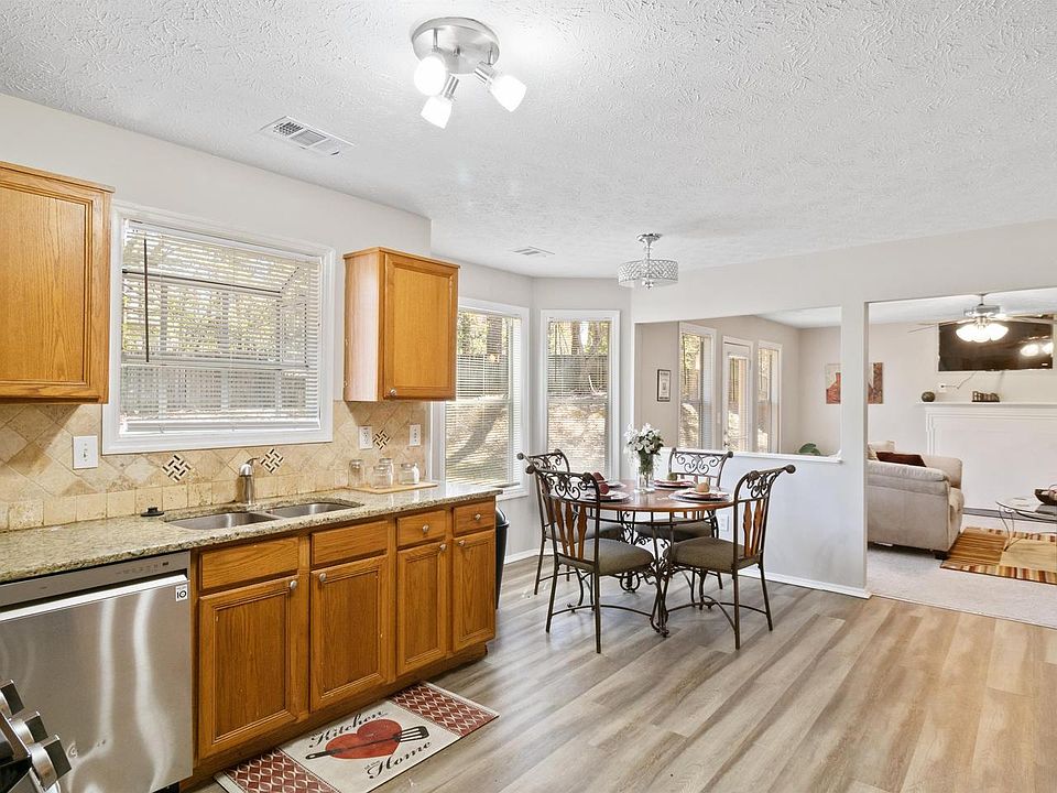 1st image of 1225 Huntington Place Cir #18106255