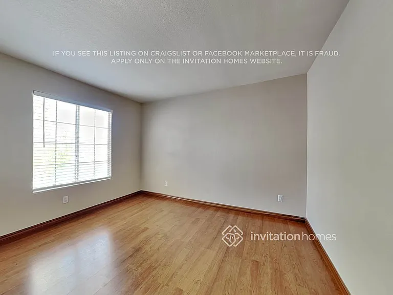 125 Golf Range St — Photo 15