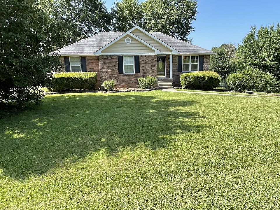 1st image of 928 Sable Dr