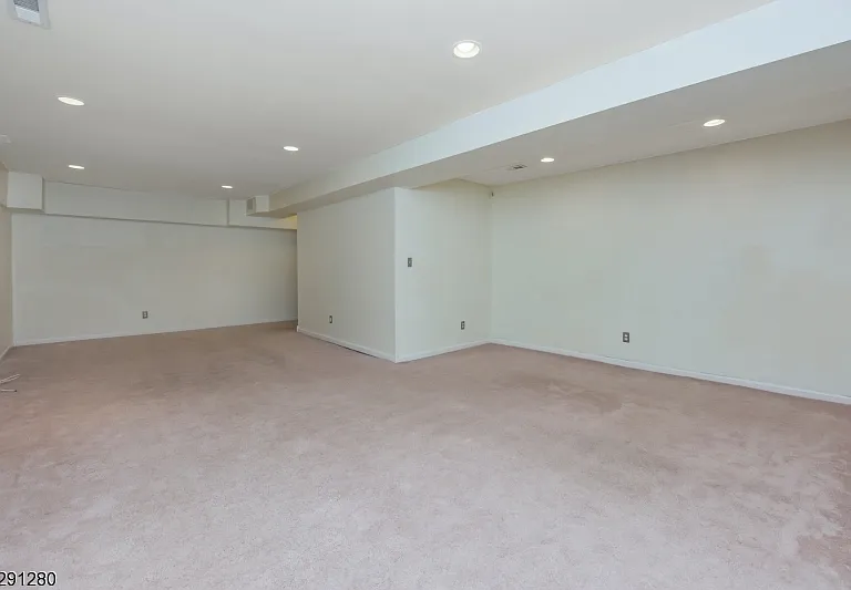 8708 Brittany Dr — Photo 29