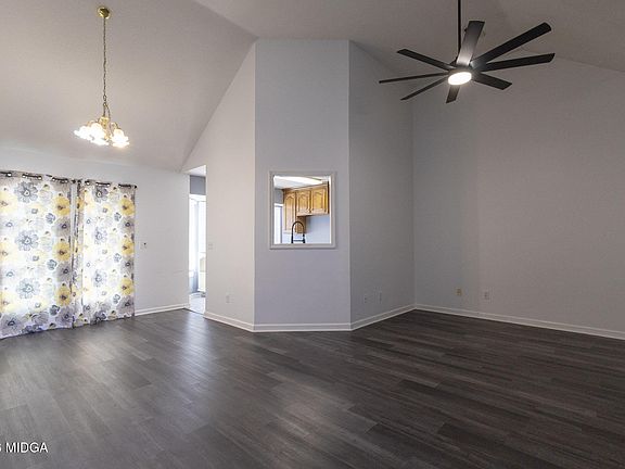4th image of 103 Quail Hollow Dr