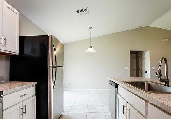 3rd image of 1106 NW 1st Ave