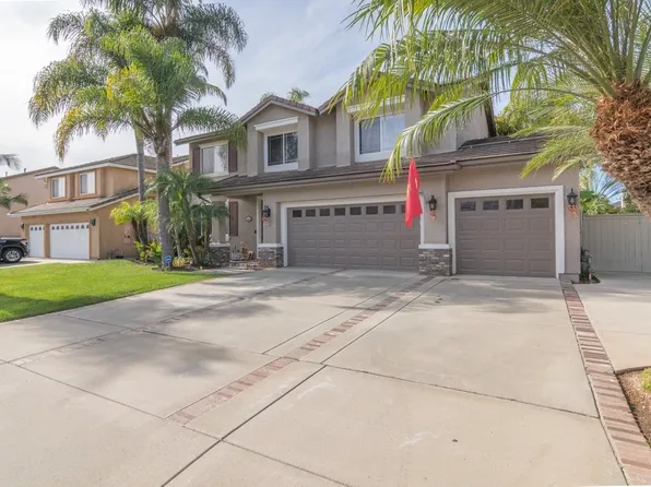 1857 Autumn Ln, Vista, CA 92084