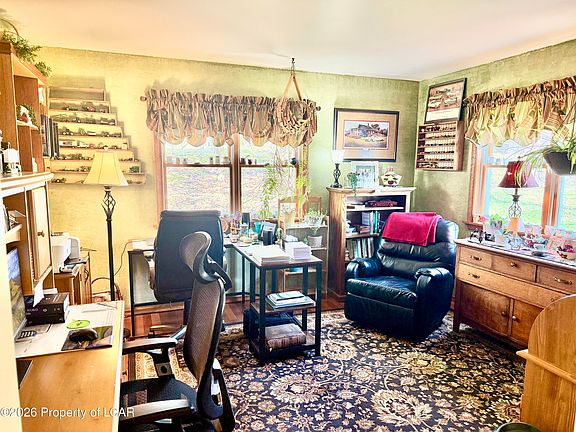 5th image of 214 Eagle Rd