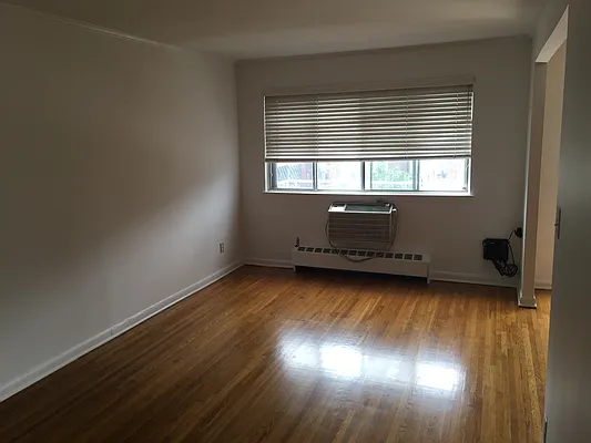 Rented by Sterling Realty Solution Inc | media 28