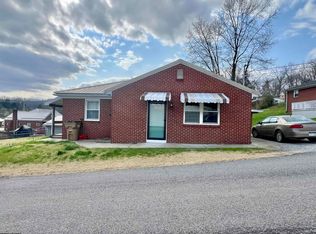 803 Airforce Rd, Weston, WV