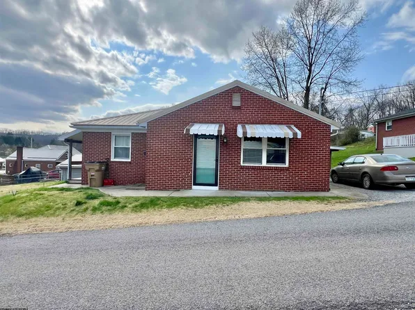 803 Airforce Rd, Weston, WV 26452